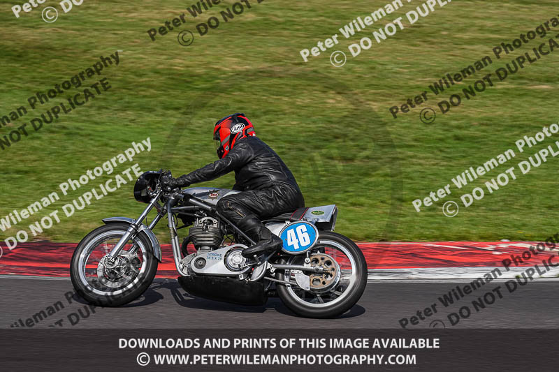 Vintage motorcycle club;eventdigitalimages;mallory park;mallory park trackday photographs;no limits trackdays;peter wileman photography;trackday digital images;trackday photos;vmcc festival 1000 bikes photographs